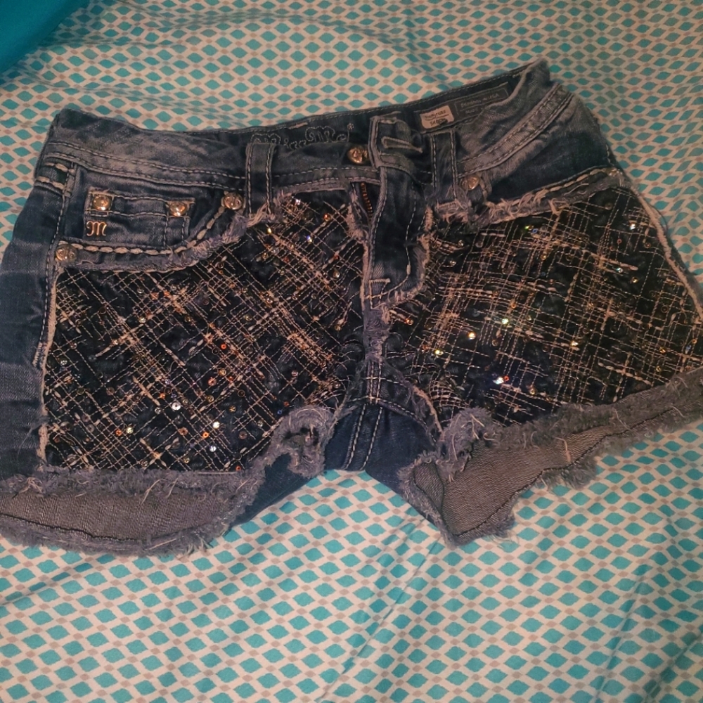 Miss Me 27 Signature Shorts
